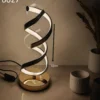 مصباح طاولة LED عصري
